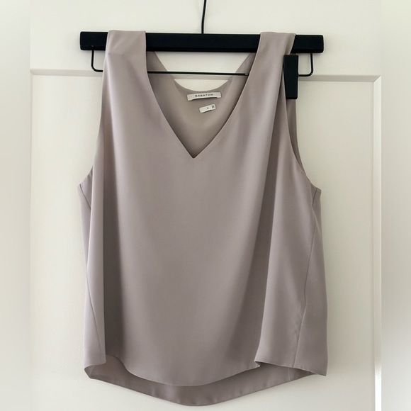 Aritzia Babaton Blouse Crop Top - Picture 1 of 4